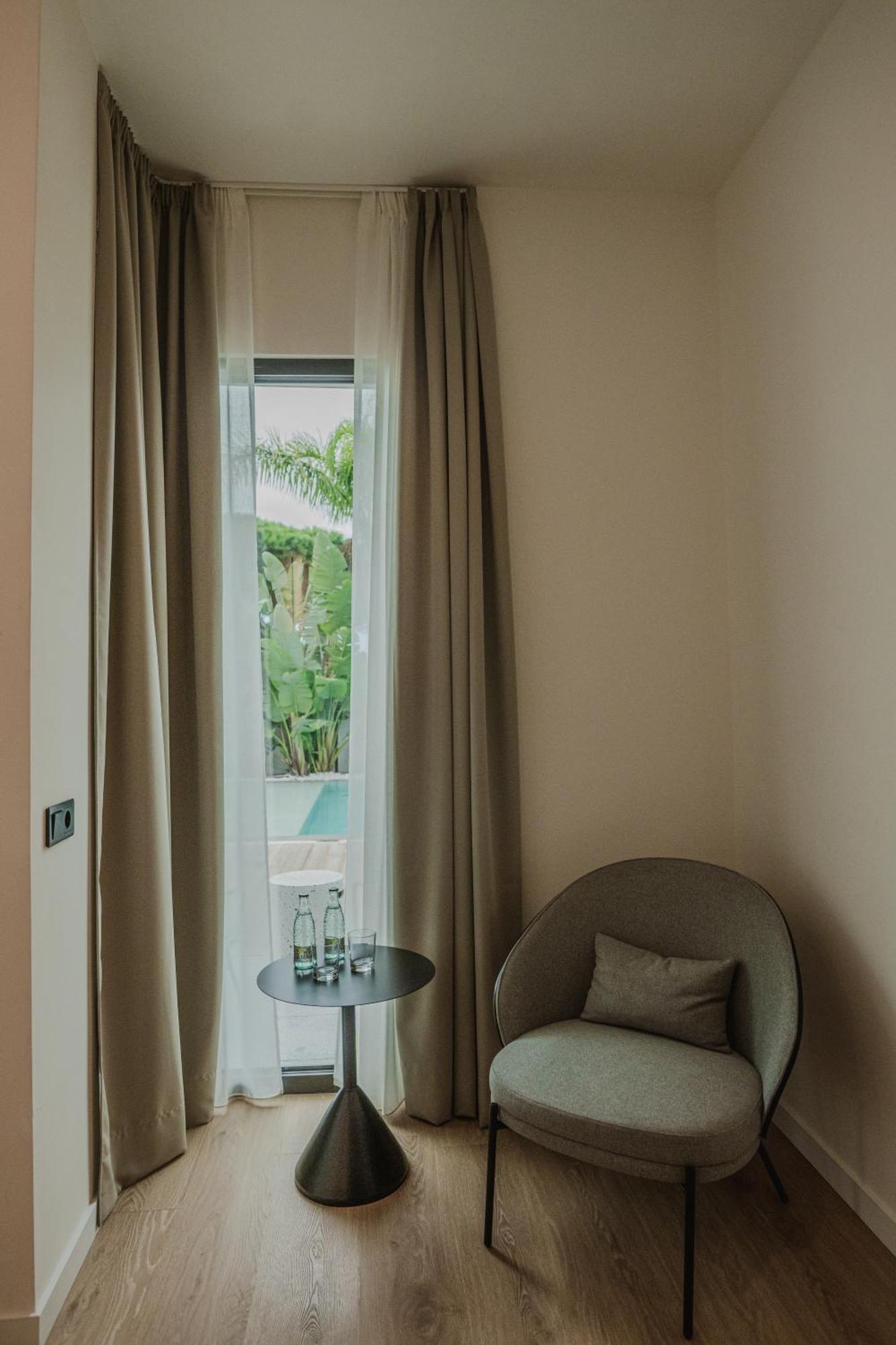 Casa Cuatro Boutique Hotel - Adults Recommended Novo Sancti Petri Exterior photo